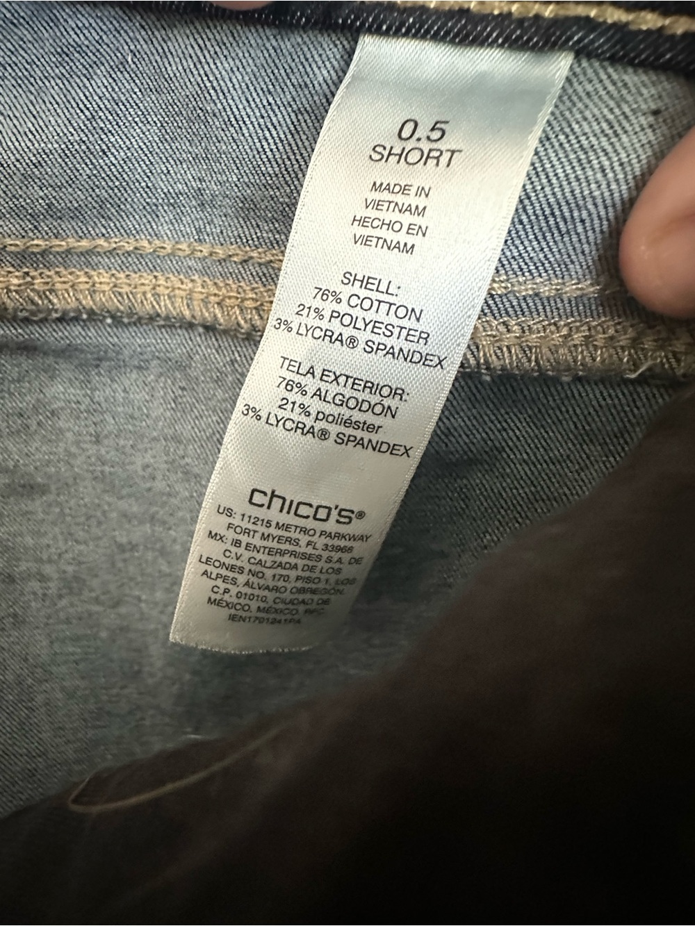 Chico’s Straight Leg Jeans Dark Wash Stretch 0.5 Short US 6 - Picture 6 of 7